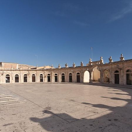 Palazzo Gambuzza Aparthotel Ispica Exterior photo